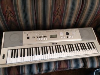 Yamaha YPG-235 Digital Grand Piano Keyboard
