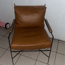 Brown Chair Need Gone ASAP Doesn’t Go With My Stuff 