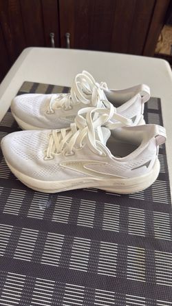Brooks shoes
