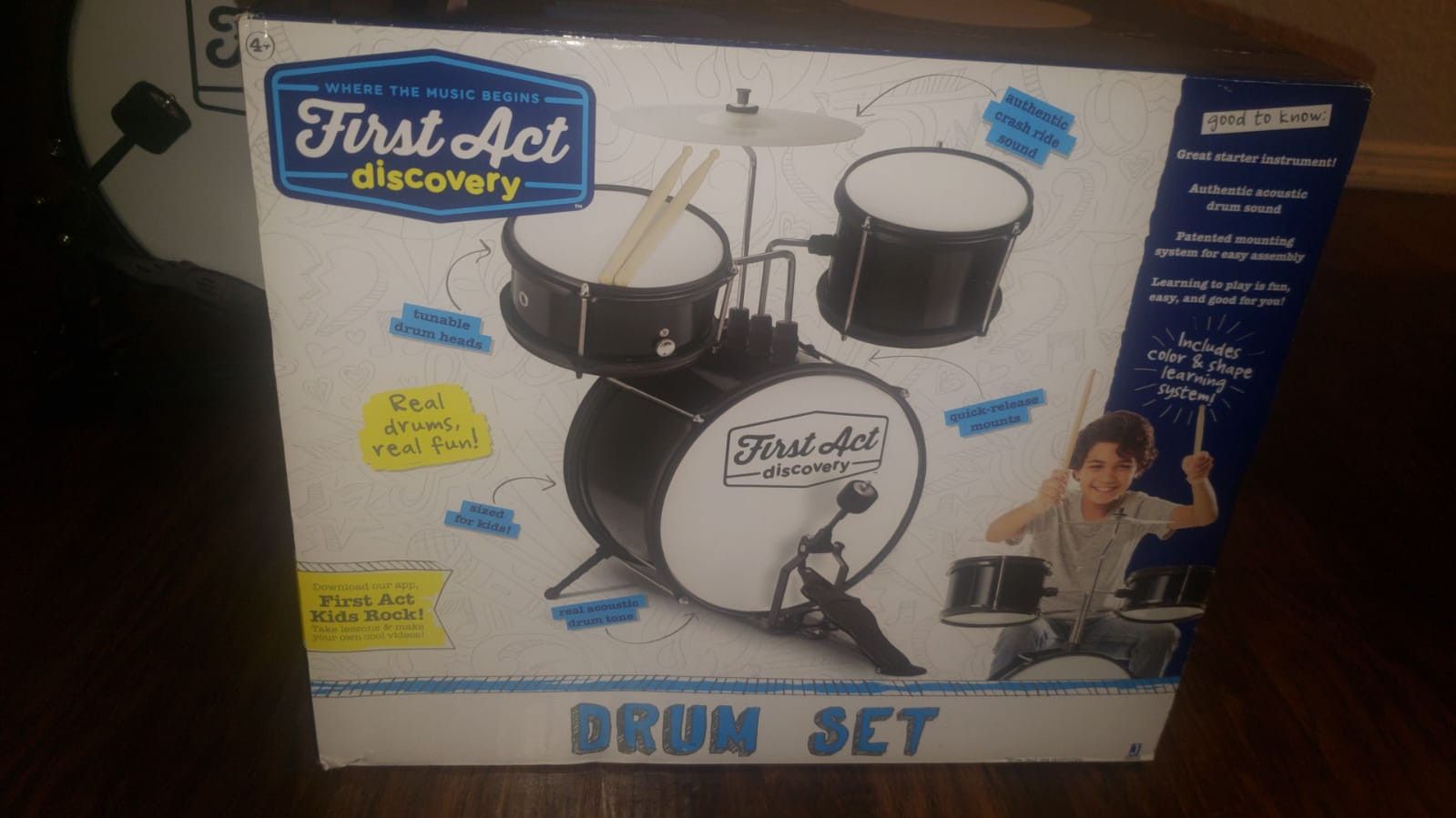 First act Drum set