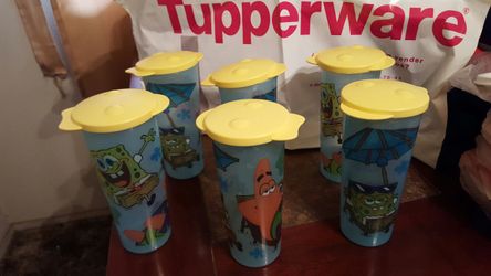 Tupperware set