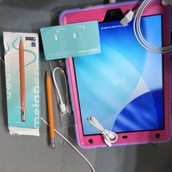 iPad 9th Gen 64GB Bundle – Kid Case, Stylus & Cables