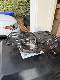 Axial Wraith Chassis with Roll Cage and Electronics