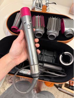 Dyson airwrap