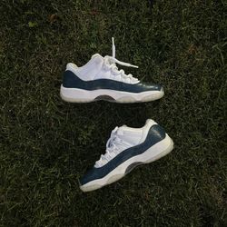 Jordan 11 Low Navy Snakeskin