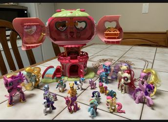 My Little Pony Light Up Treehouse With 20 My Little Pony RARE
