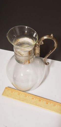 Juice or tea jar measurements on pictures