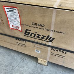 Grizzly 46” Wood Lathe With DRO