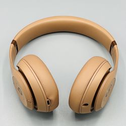 Beats Studio Pro x Kim Kardashian – Wireless Headphones (Dune)