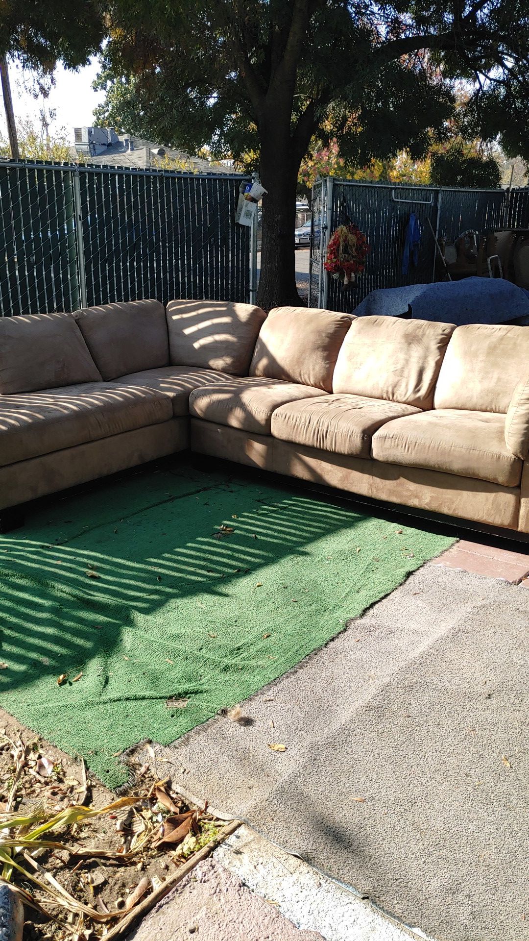 Sectional couch $150