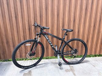 29” Scott Scale 970 Medium mountain bike