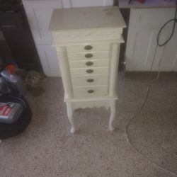 3 And Half Foot Jewelry Box
