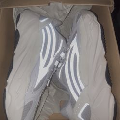 Adidas Yeezy Boost Static V2