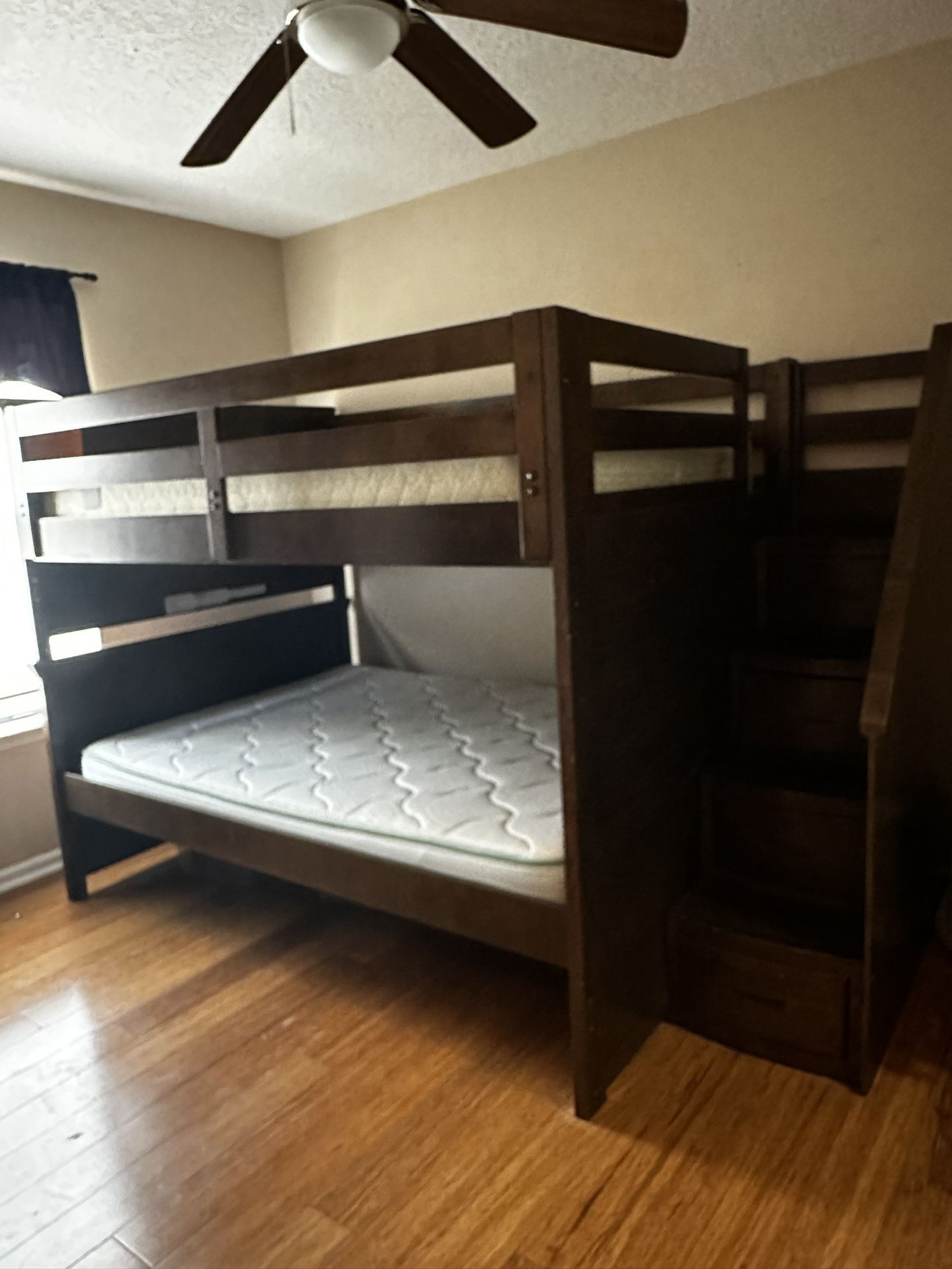 Full size bunk bed for sell