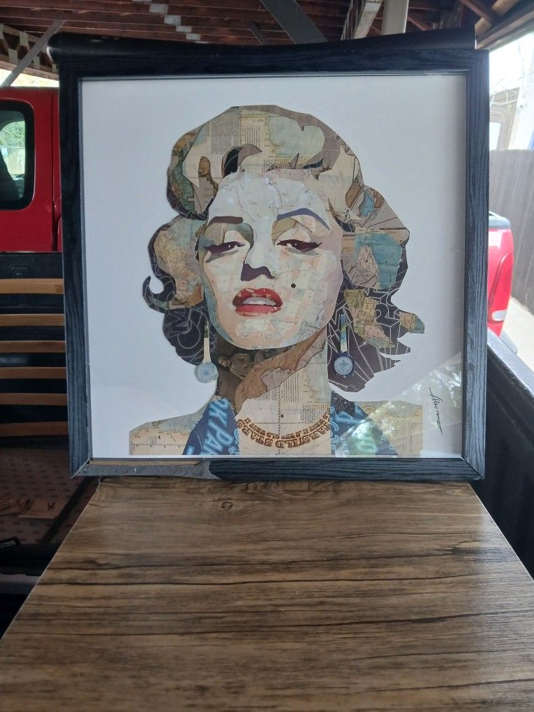 Framed Marilyn Poster