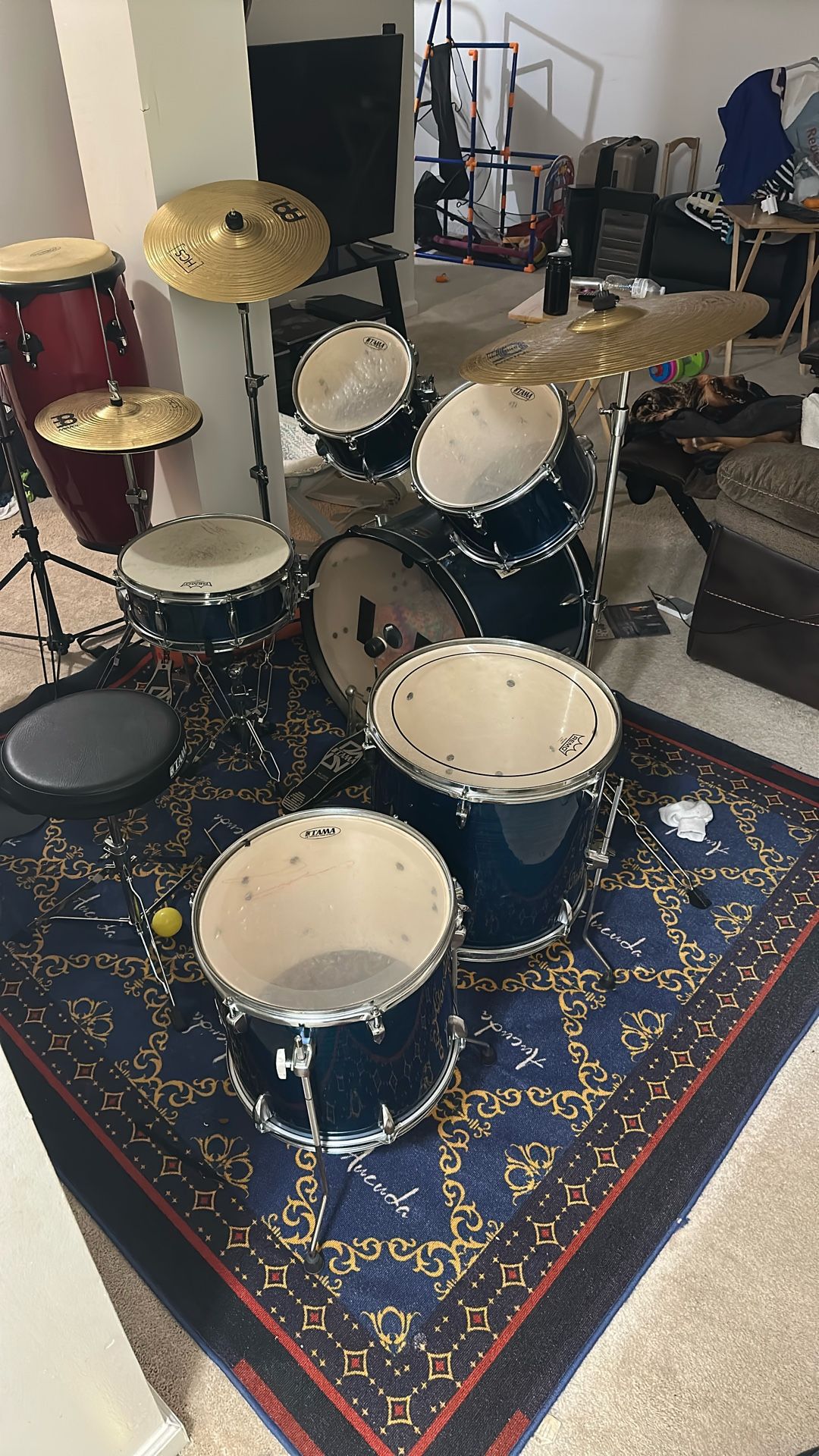 Drum Set: 7 Piece