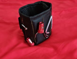 Magnetic Wristband for Holding Screws, Nails
