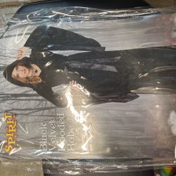 Black Velvet Hooded Robe