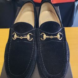 Zapatos Gucci  Black Suede Leather.  