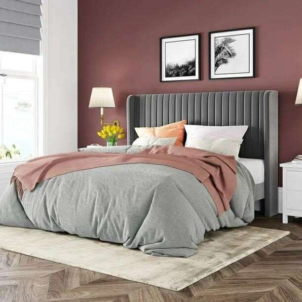 Queen Size Velvet Bed Frame/Vertical Channel Tufted Wingback Headboard/Upholstered Platform Bed/Strong Wooden Slats/No Box Spring Needed/Easy Assembly