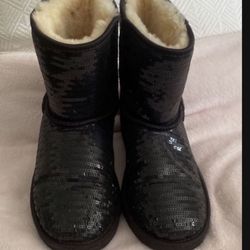  New Girls Sequin Sparkle Uggs Kids Size 4