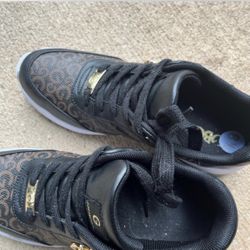 Zapatos En Cuero Marca Guess 