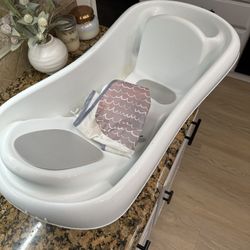 The First Years Sure Comfort Deluxe Newborn-to-Toddler Tub with Sling