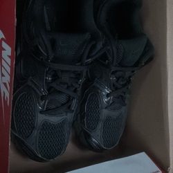 W Nike V5 Rnr Black 7.5y