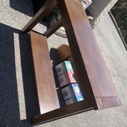 Accent Table
