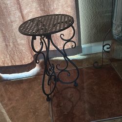 Plant Stand 