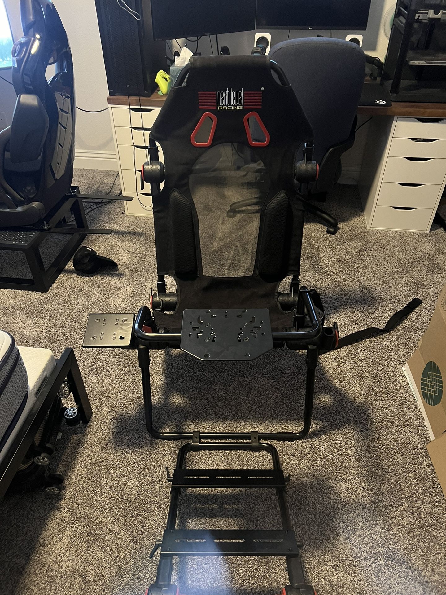 Next level Racing Gt-lite Cockpit
