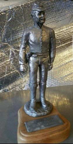 Michael Ricker Pewter's Statue Collections