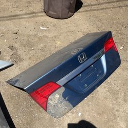 2005 Or 2006 Honda Civic Trunk