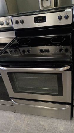 Stainless electric glass top 4 burners with warranty delivery available fee depends on address