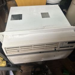 LG WINDOW AIR CONDITIONER