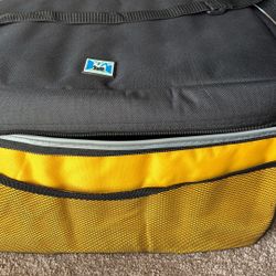 Insulated/Foldable COOLER  BAG