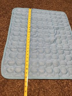 Pet cooling mat 21 3/8” x 22 3/8”