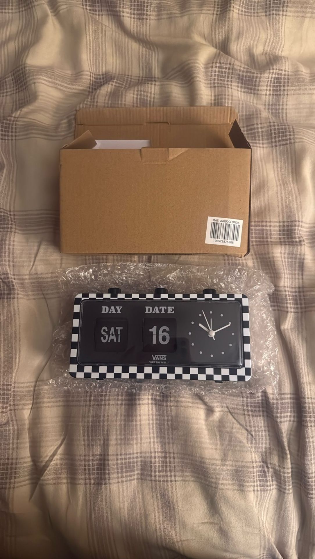 VANS RETRO FLIP ALARM CLOCK 