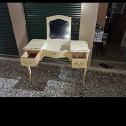 Vintage Dixie French Provincial Vanity Desk 