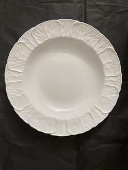 VTG Wedgwood Countryware 8.5” Soup Plates White China Cabbage Leaves Thumbnail