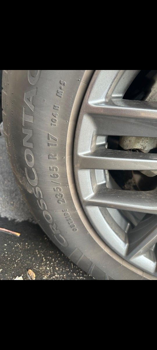 Tire 235/65 R 17