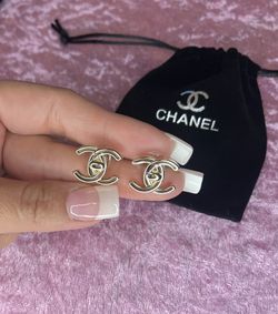 New Really Good Quality Comes With Bag 