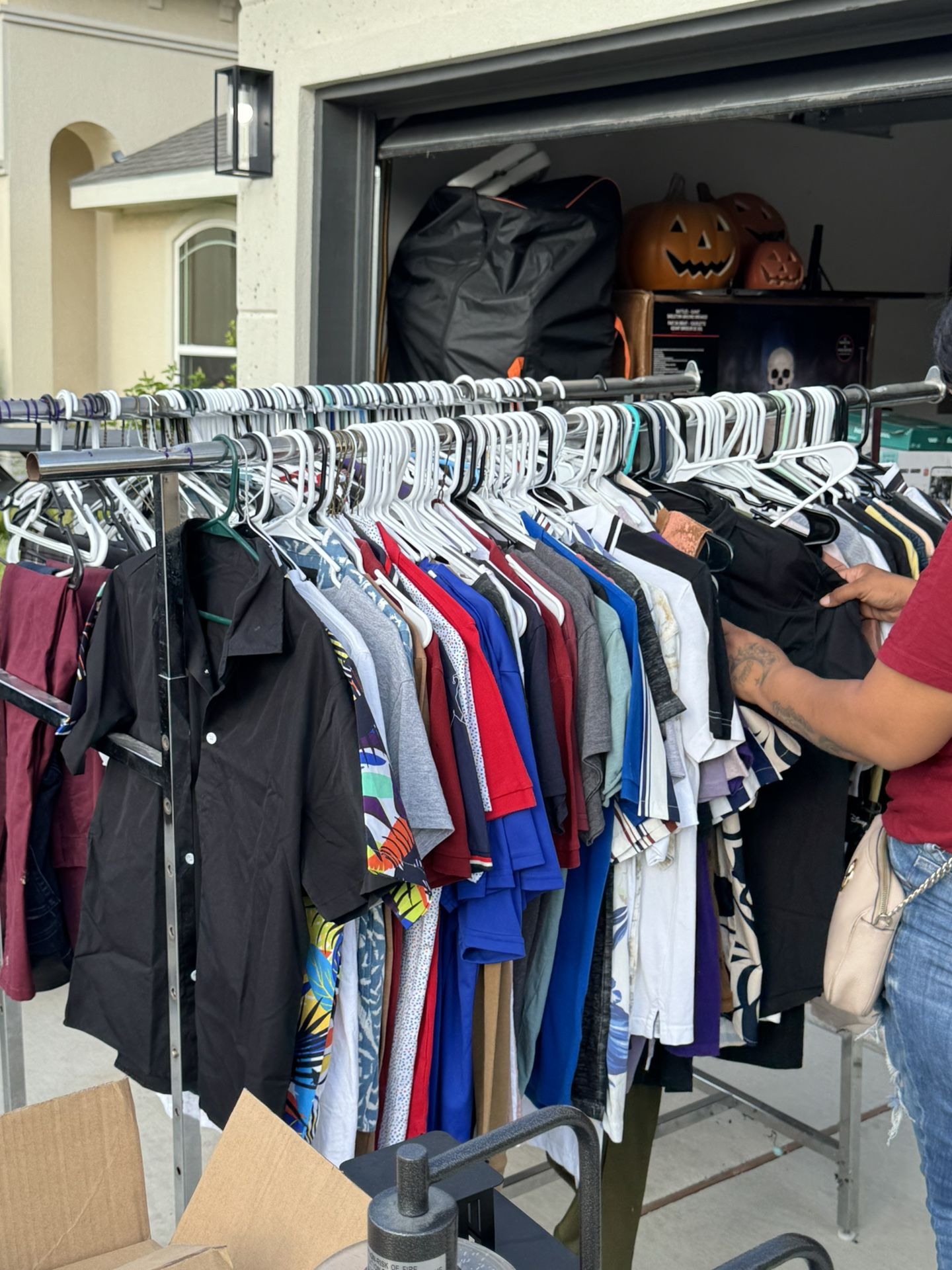 Community Garage Sale - Russel Park 78218
