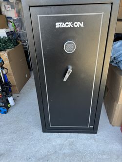 Stack on gun safe