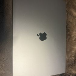 MacBook Pro 16 Inch 2021
