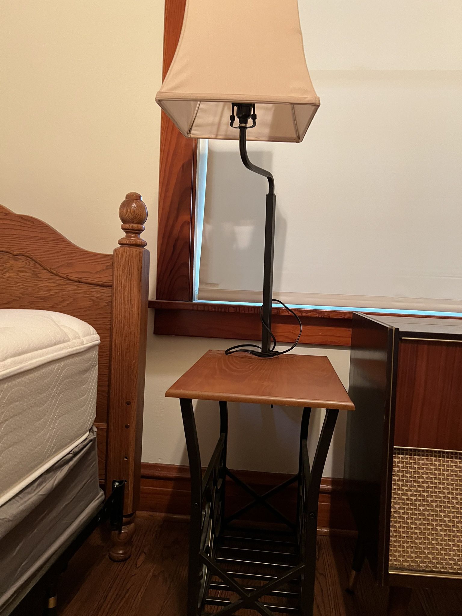 End Table With lamp