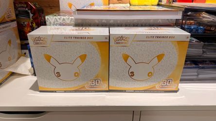 Pokémon 30th ETB
