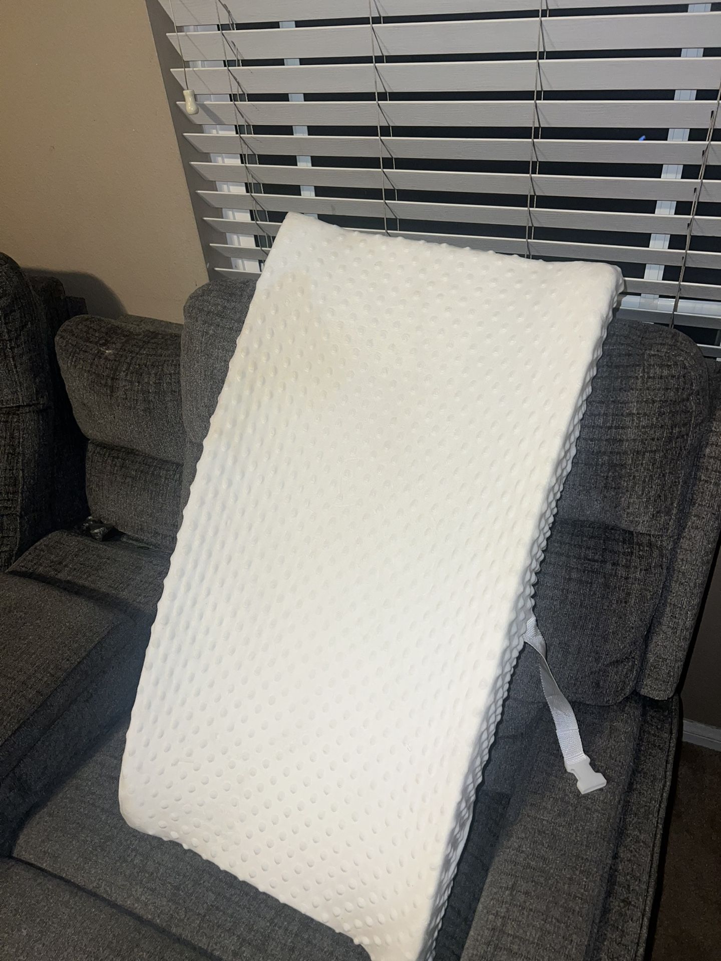 Munchkin Baby Changing Table