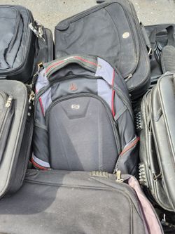 Heavy duty travel bag with reinforced handles, large storage capacity