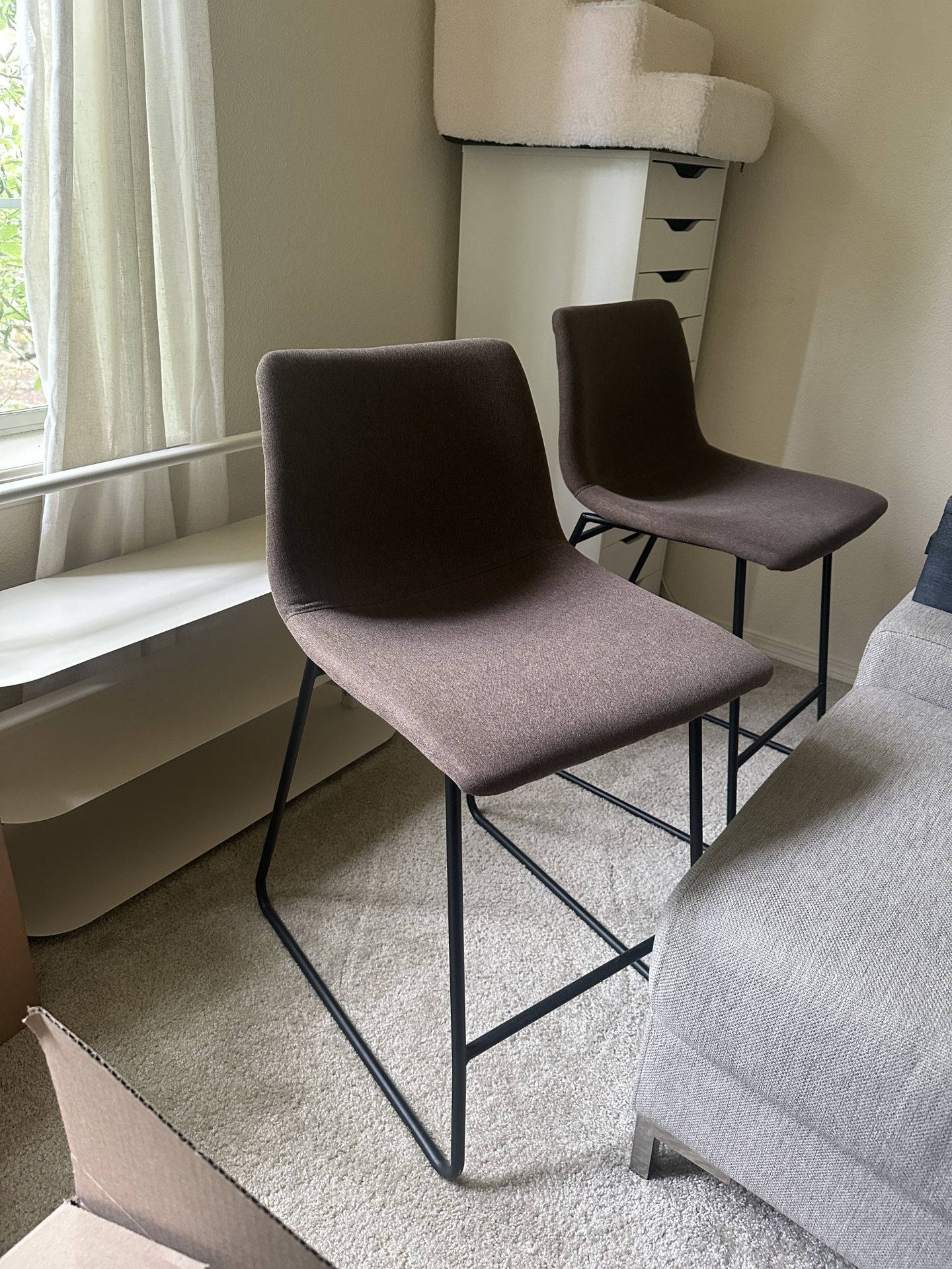 2 Kitchen Counter Stools
